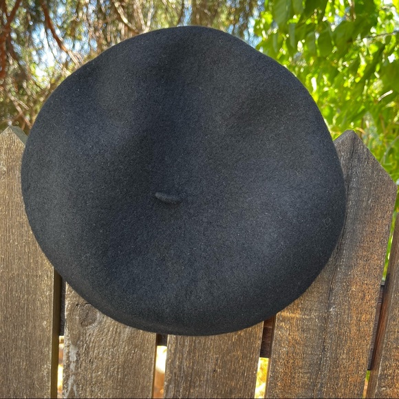 Black Wool Beret With Brown Velvet Trim - Picture 7 of 17